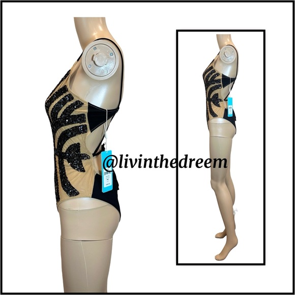 NWT Beach Bunny Jolie One Piece Nude / Black Size Medium $495 - Picture 7 of 16